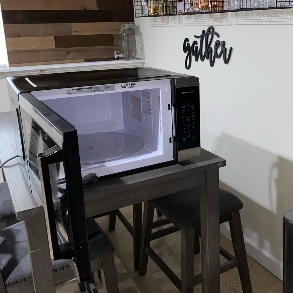Toshiba Microwave Oven - Your Kitchen's Culinary Companion